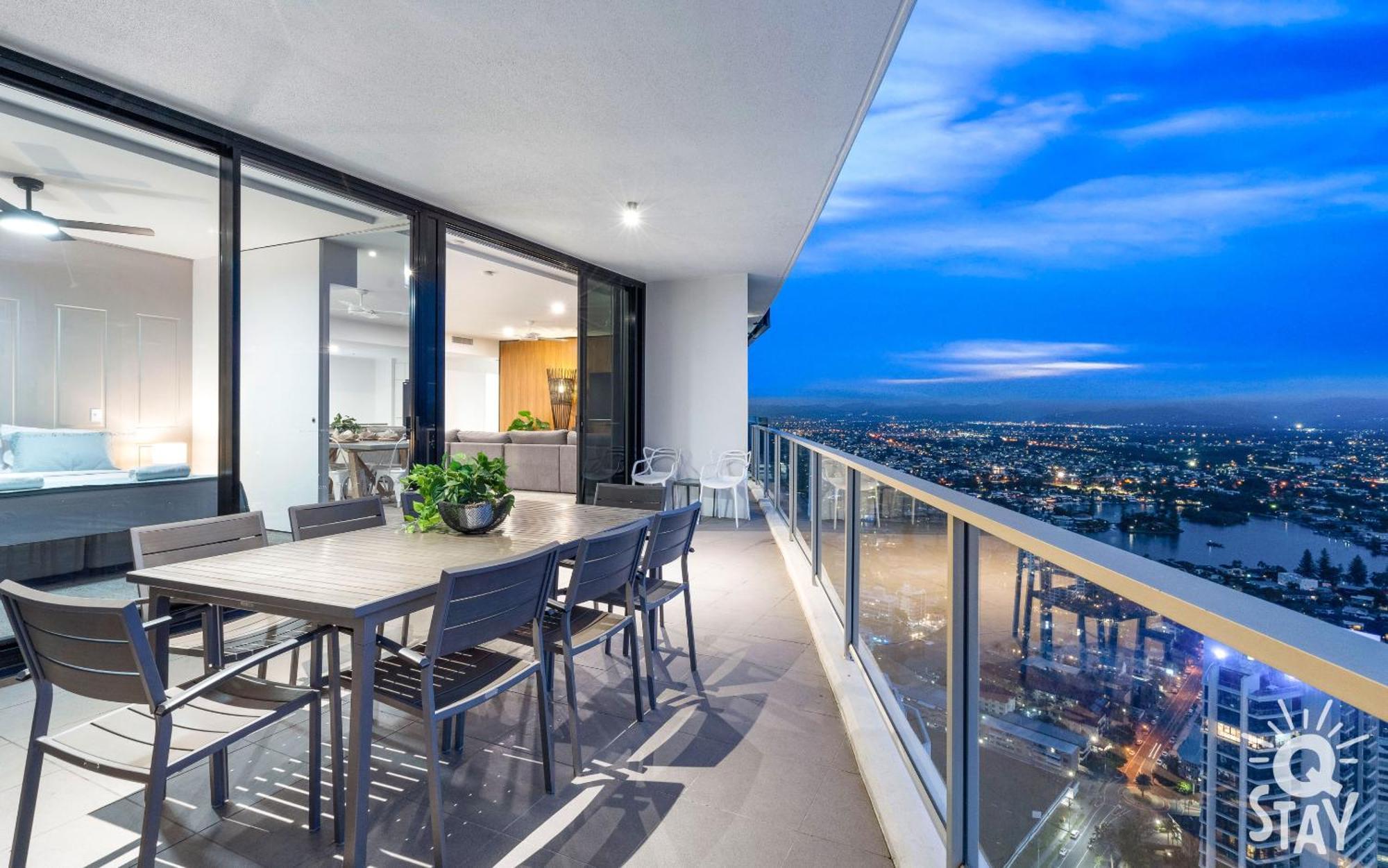 Circle On Cavill Surfers Paradise Mid Week Madness Deal - Q Stay Gold Coast Kültér fotó