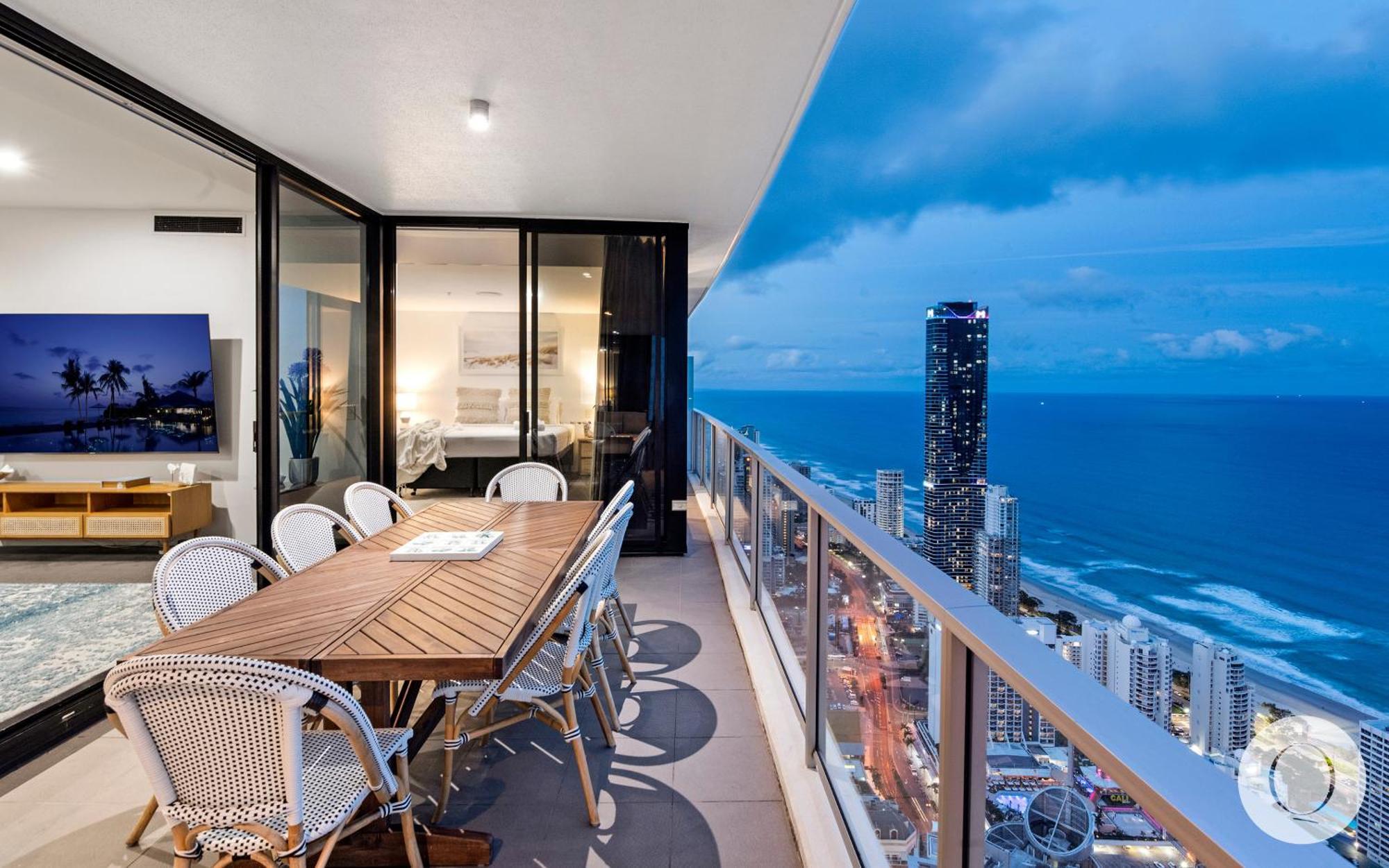 Circle On Cavill Surfers Paradise Mid Week Madness Deal - Q Stay Gold Coast Kültér fotó