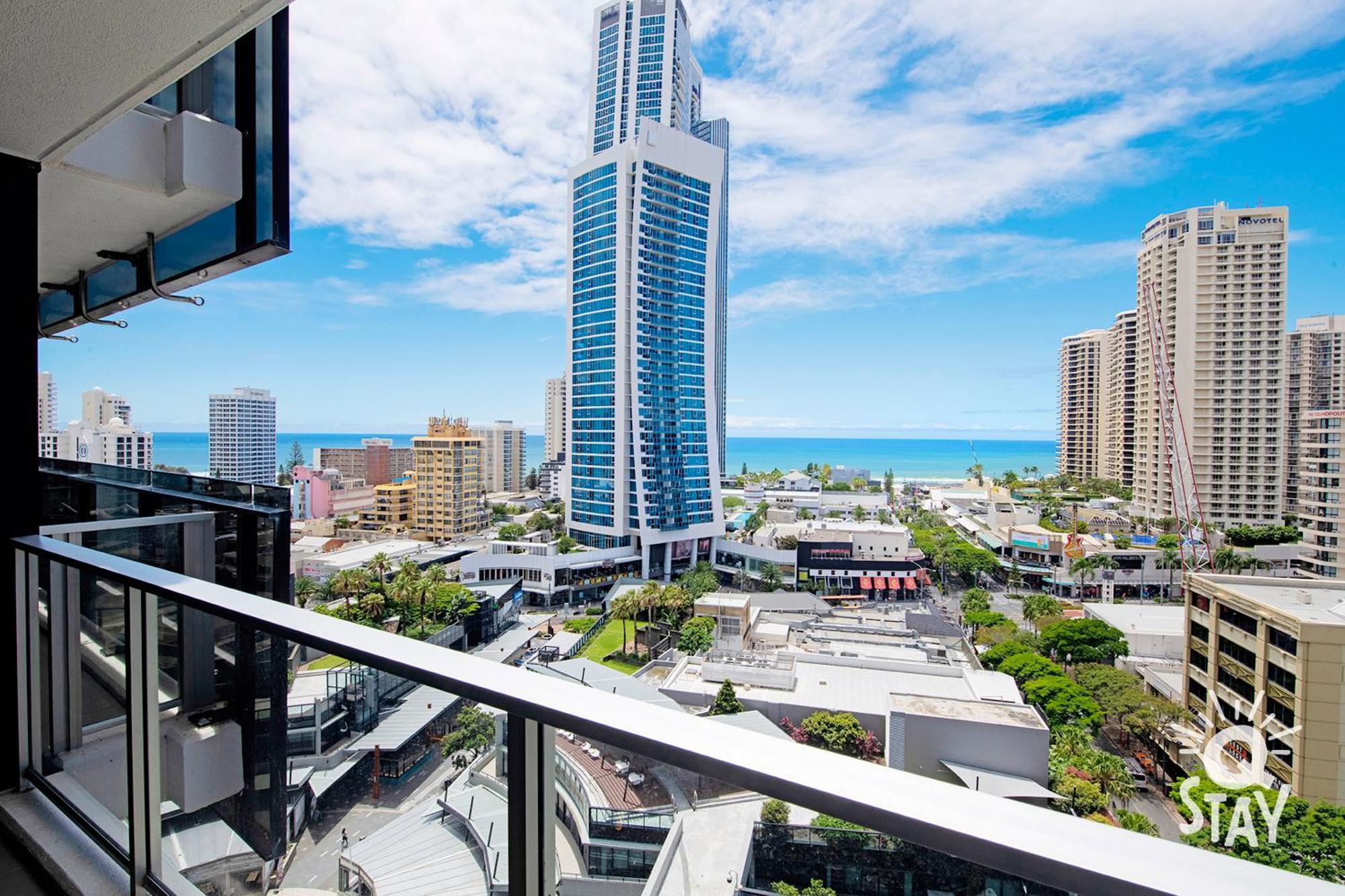 Circle On Cavill Surfers Paradise Mid Week Madness Deal - Q Stay Gold Coast Kültér fotó