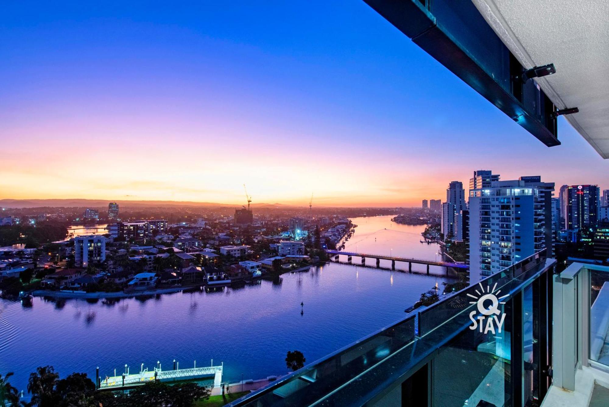 Circle On Cavill Surfers Paradise Mid Week Madness Deal - Q Stay Gold Coast Kültér fotó
