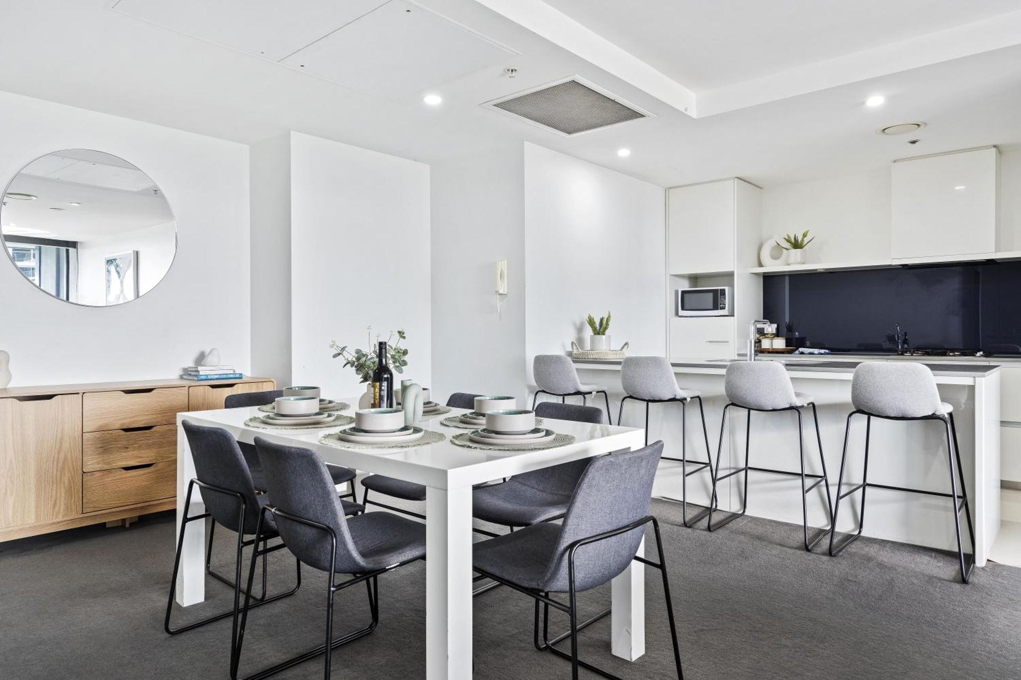 Circle On Cavill Surfers Paradise Mid Week Madness Deal - Q Stay Gold Coast Kültér fotó