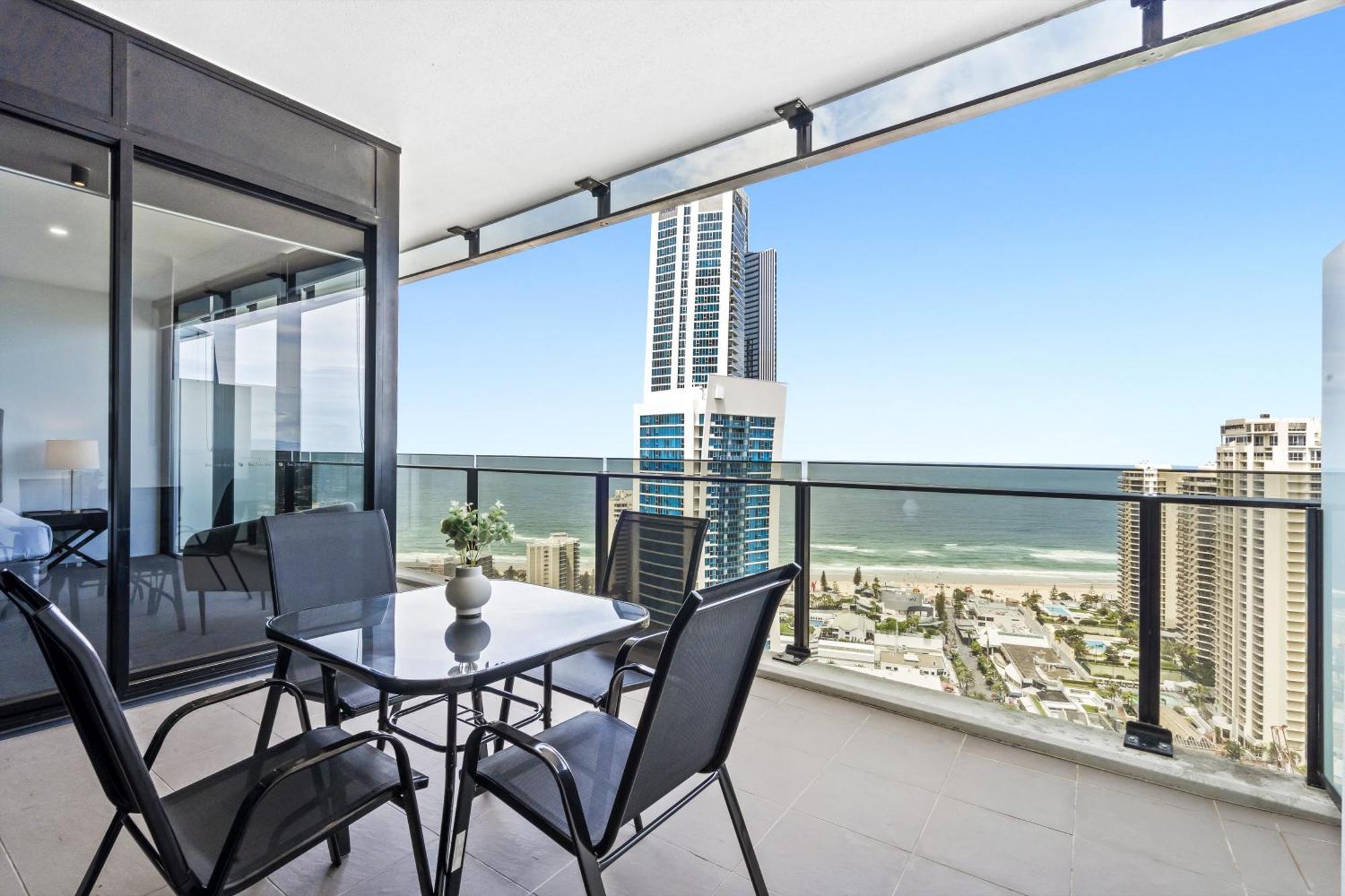 Circle On Cavill Surfers Paradise Mid Week Madness Deal - Q Stay Gold Coast Kültér fotó